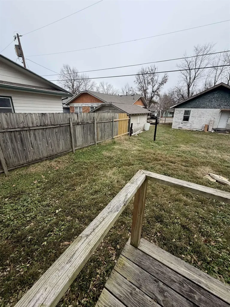 1126 N 1st Arkansas City KS 67005