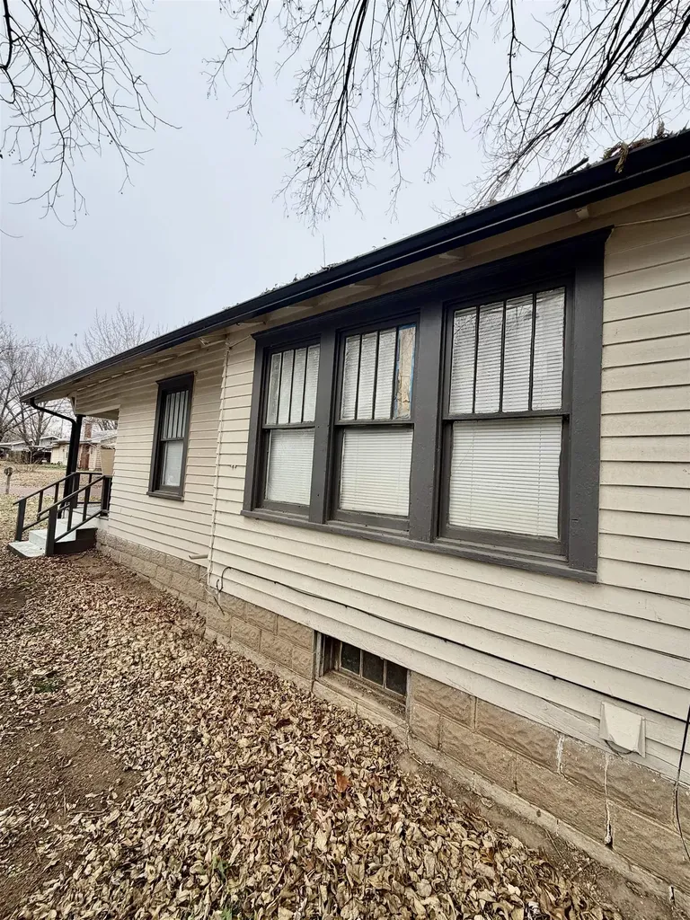 1126 N 1st Arkansas City KS 67005