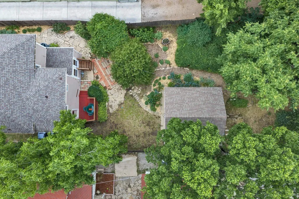 1337 N Wellington Place Wichita KS 67203
