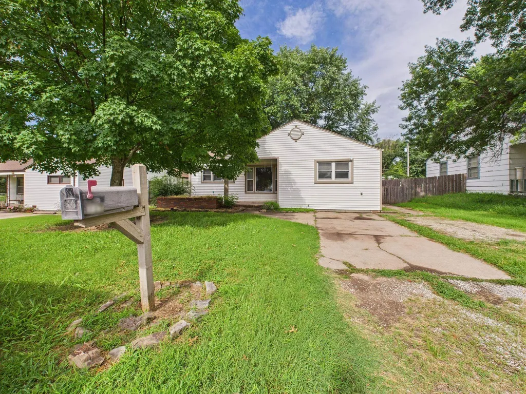 711 S Central Avenue Mulvane KS 67110