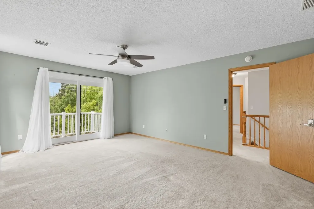 1603 N Woodridge Court Wichita KS 67206