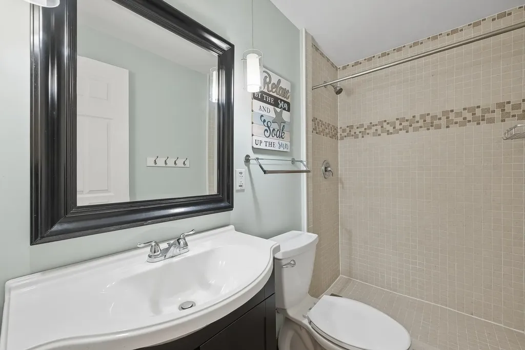 1603 N Woodridge Court Wichita KS 67206