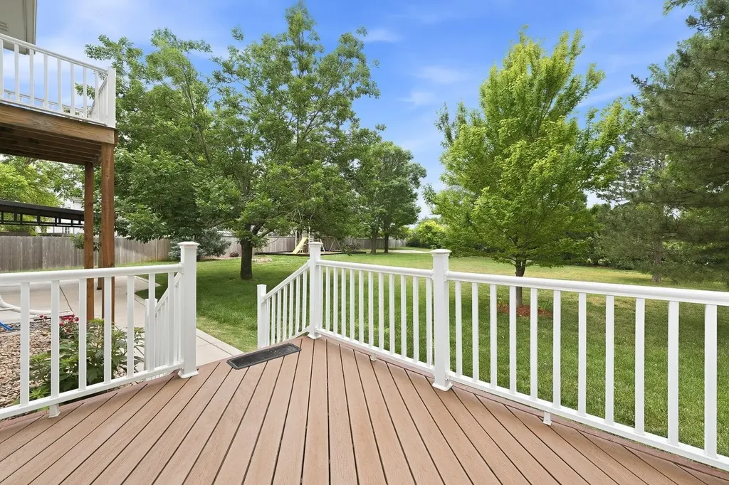 1603 N Woodridge Court Wichita KS 67206