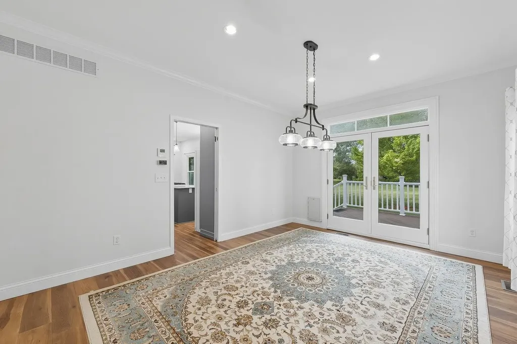 1603 N Woodridge Court Wichita KS 67206
