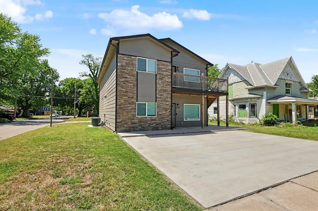 4520 E Gilbert Street Wichita KS 67218