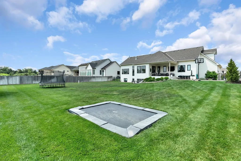 2005 N 159th Court E Wichita KS 67230