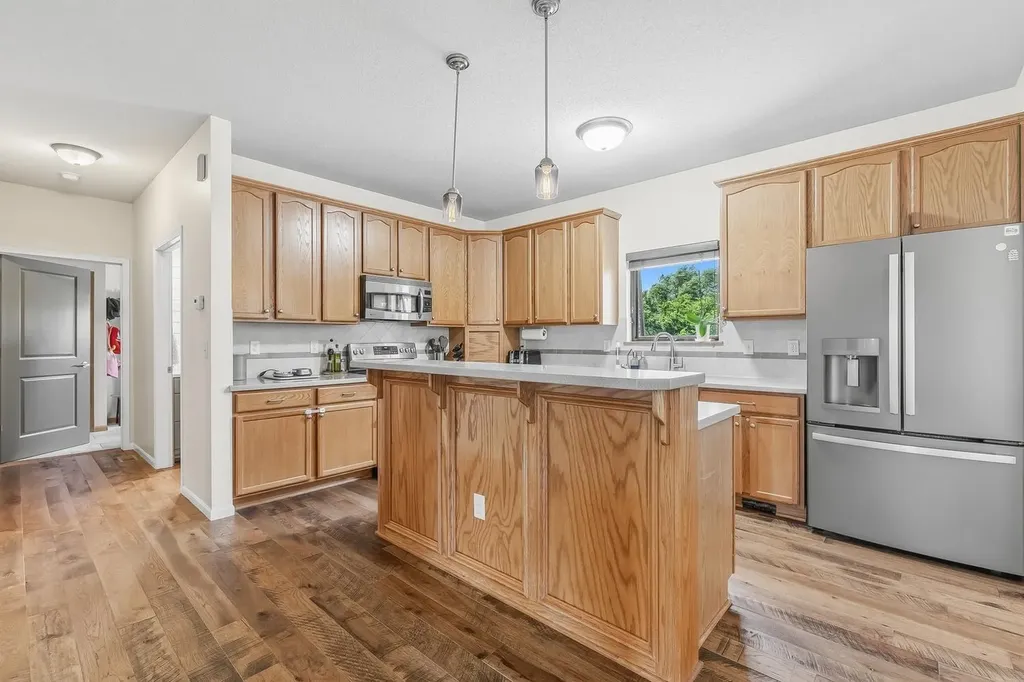 601 Autumn Ridge Newton KS 67114