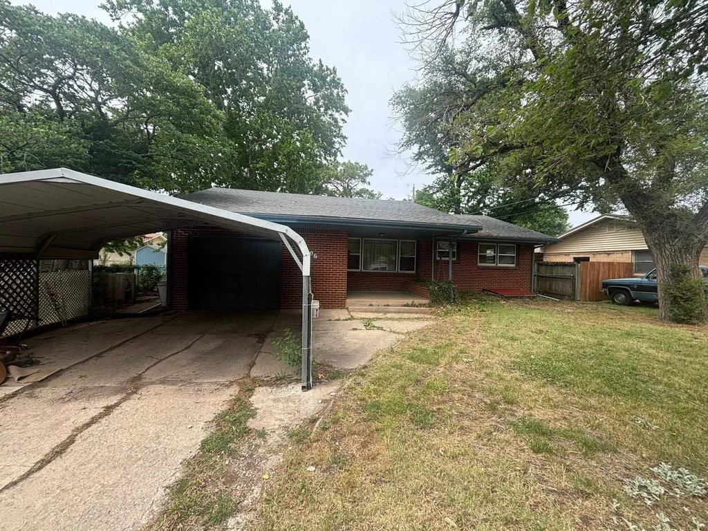 1406 W 29th S Wichita KS 67217