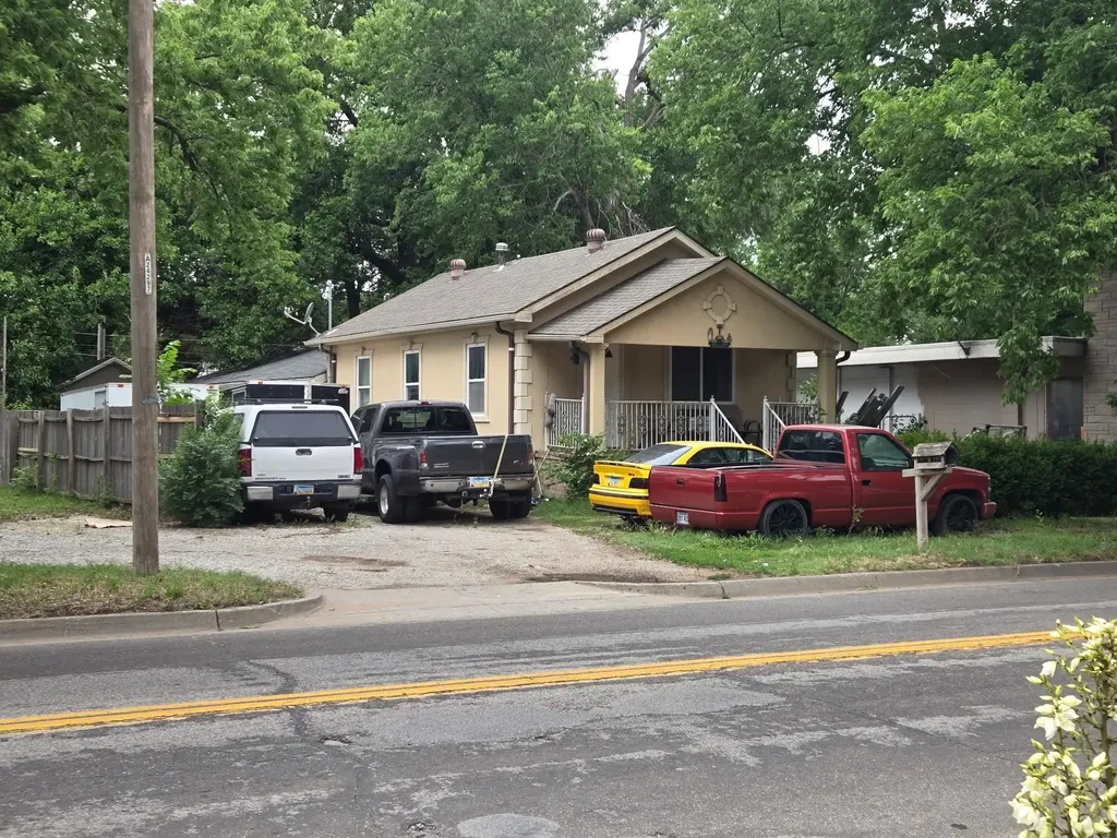 2419 N Arkansas Avenue Wichita KS 67204