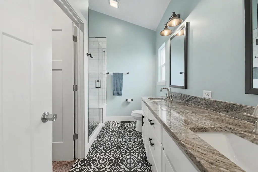 2911 E Reiss Park City KS 67219