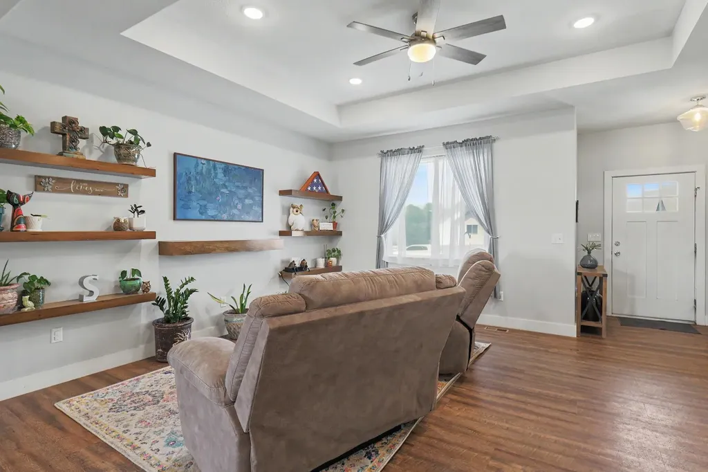 2911 E Reiss Park City KS 67219