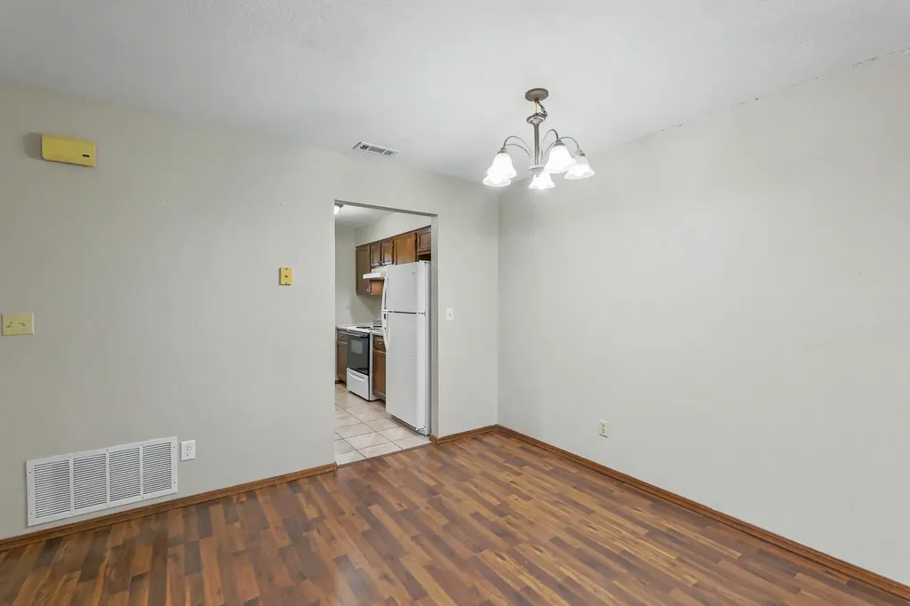809-811 E 2nd Street Douglass KS 67039