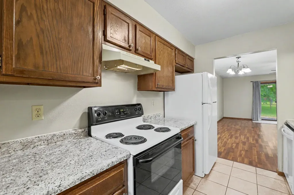 809-811 E 2nd Street Douglass KS 67039