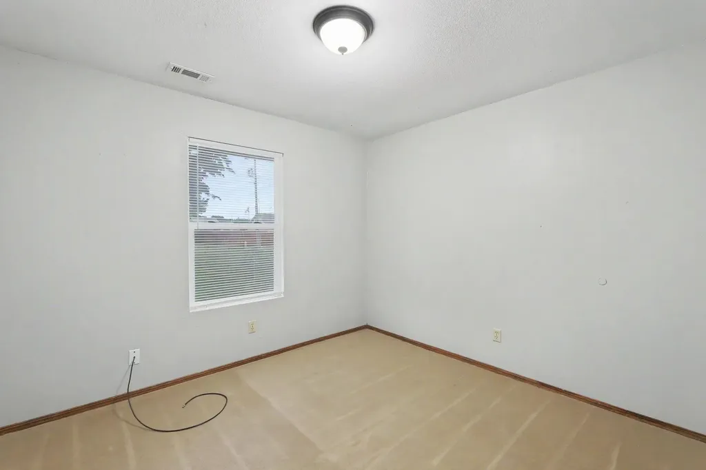 809-811 E 2nd Street Douglass KS 67039