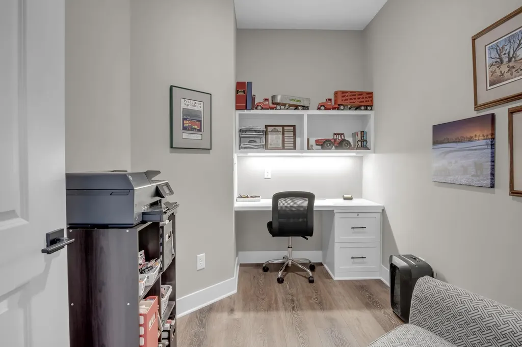 1717 Casey Newton KS 67114