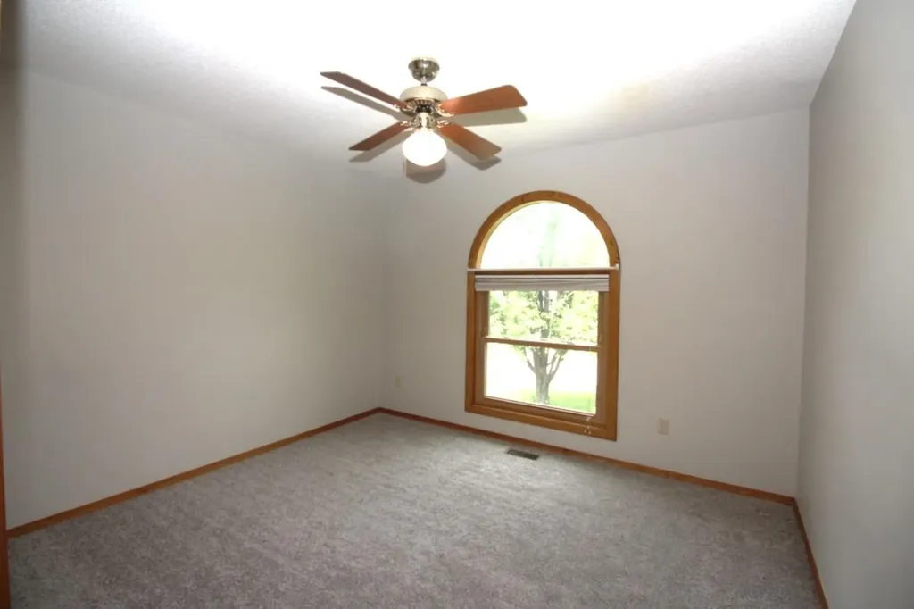 1513 E Mcclelland Drive Derby KS 67037