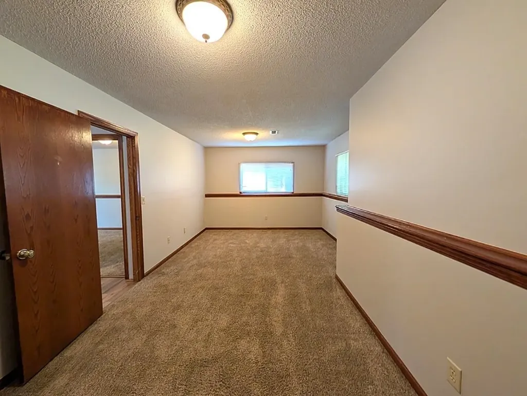 1513 E Mcclelland Drive Derby KS 67037