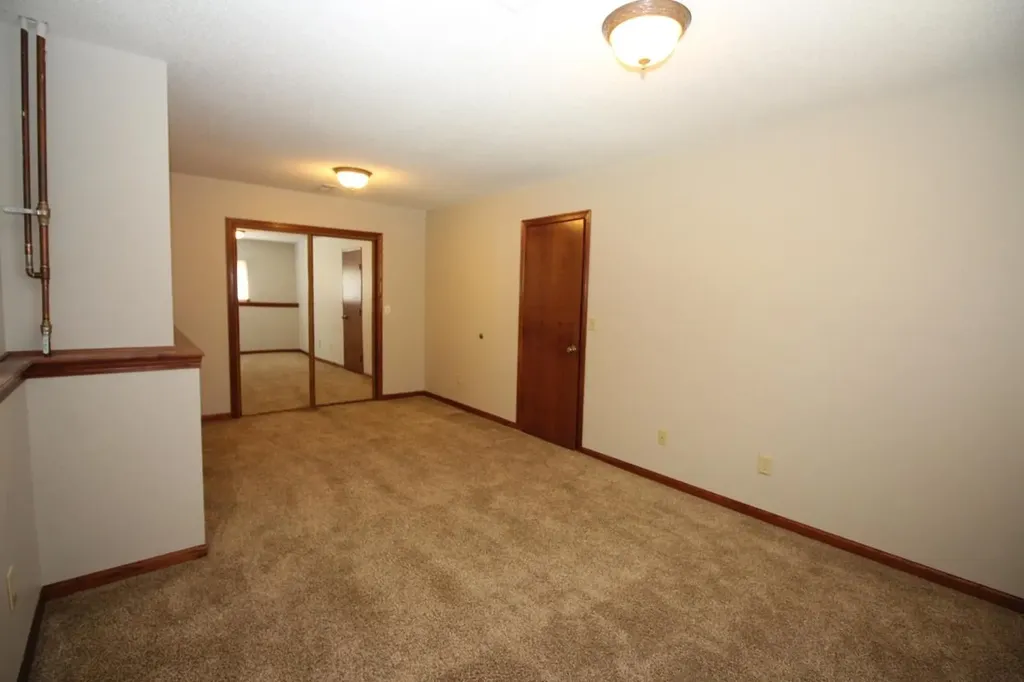 1513 E Mcclelland Drive Derby KS 67037