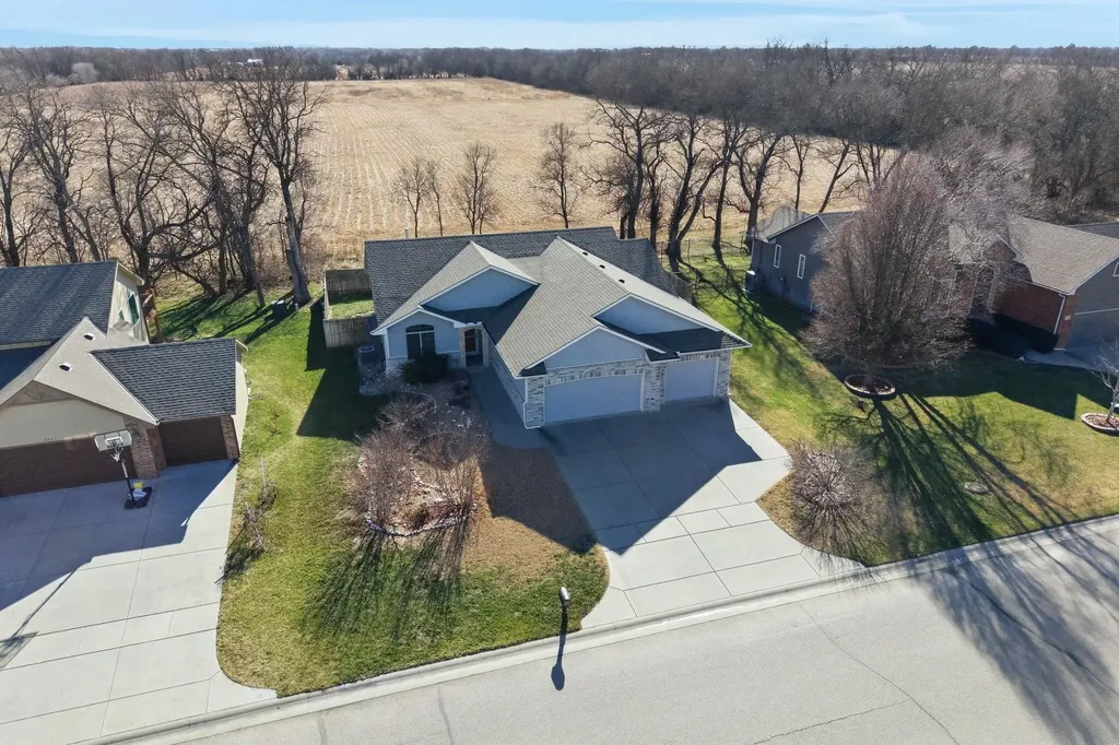15609 Rosewood Street Wichita KS 67230