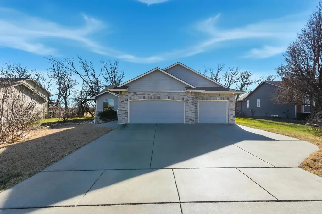 15609 Rosewood Street Wichita KS 67230