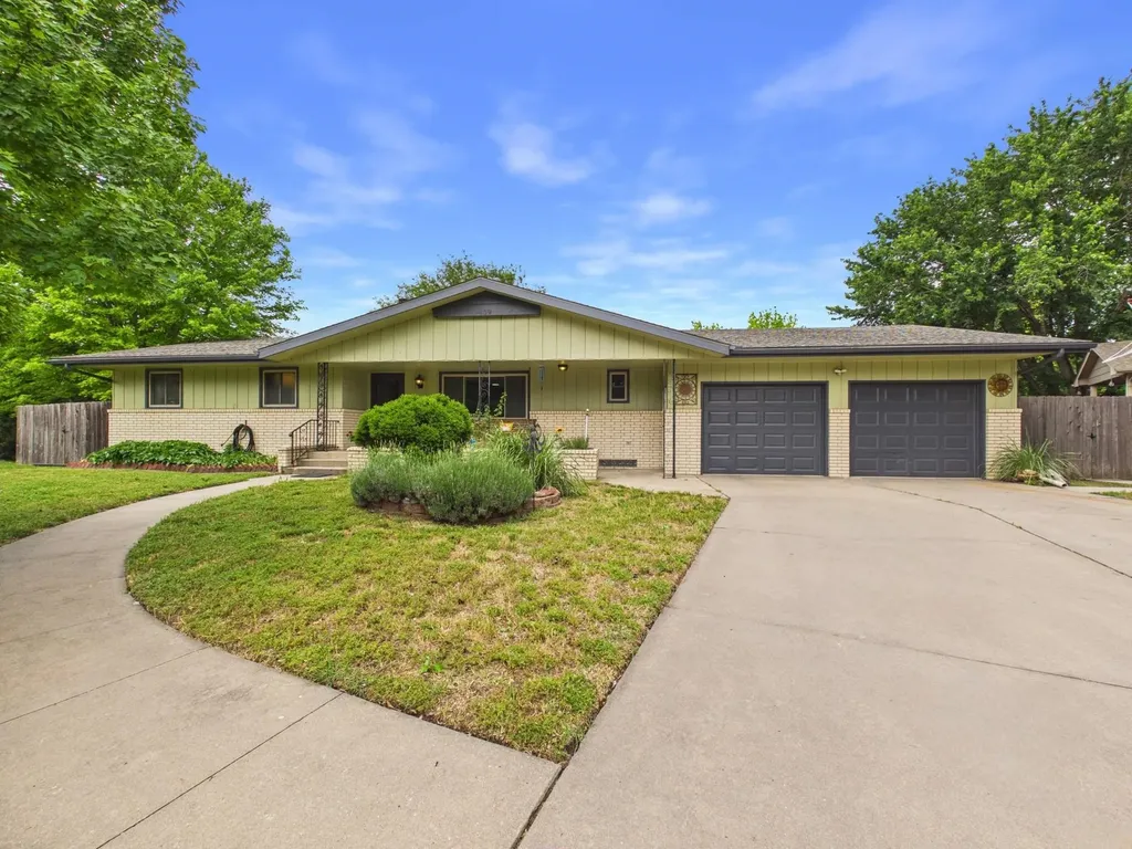 409 Sherman Drive Newton KS 67114