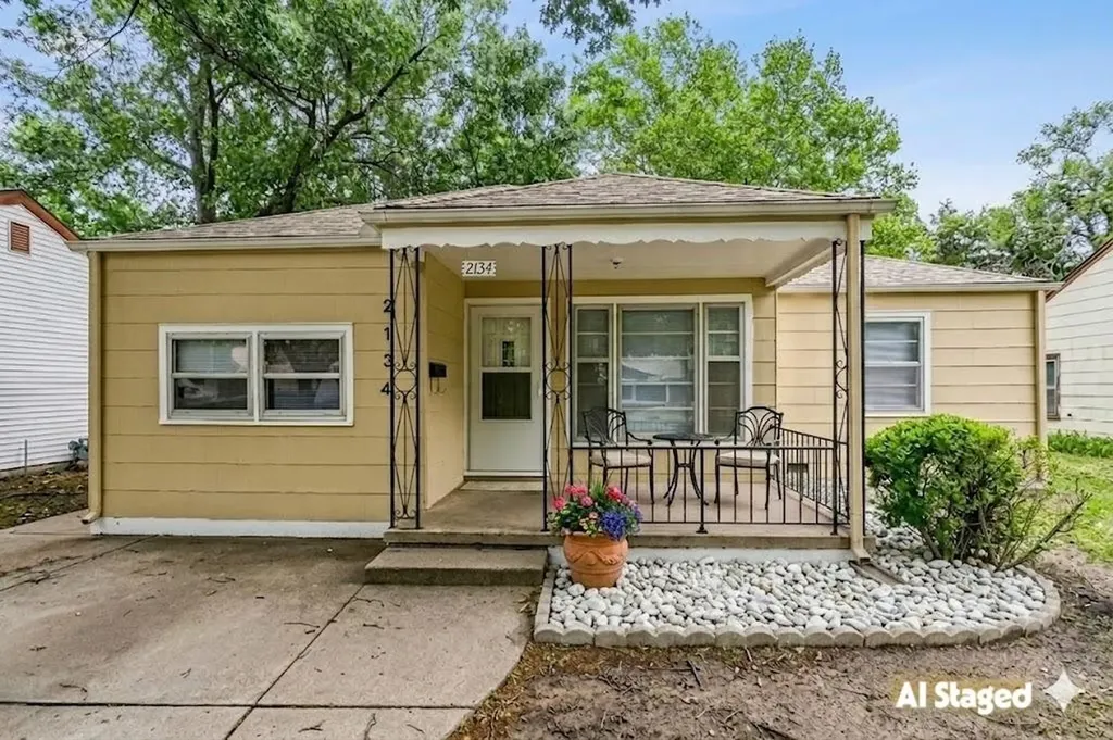 2134 S Poplar Wichita KS 67211