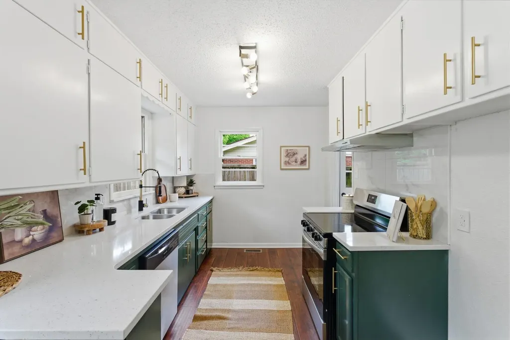 721 W Anita Drive Haysville KS 67060