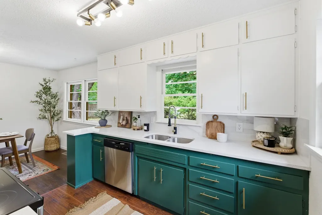 721 W Anita Drive Haysville KS 67060