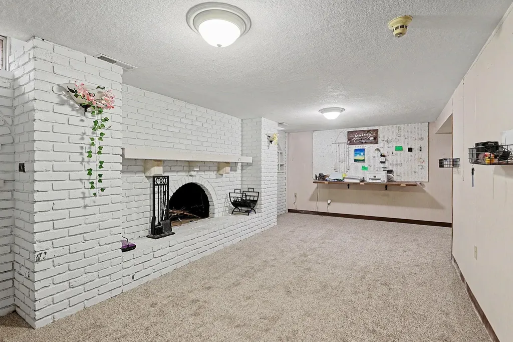 14898 SW 210th Rose Hill KS 67133
