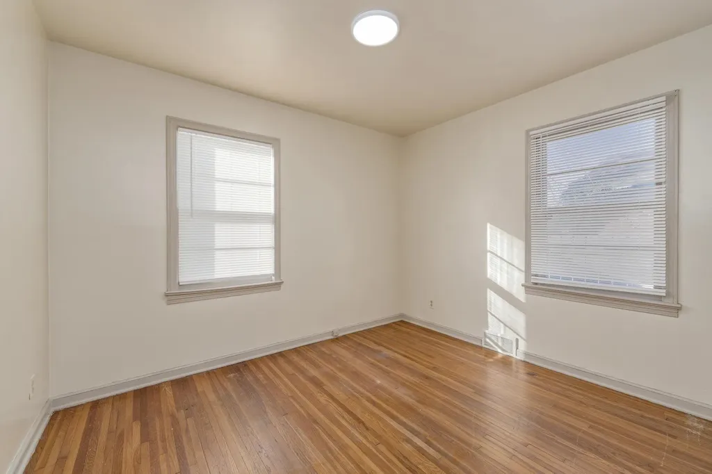 6124 E Harry Street Wichita KS 67218