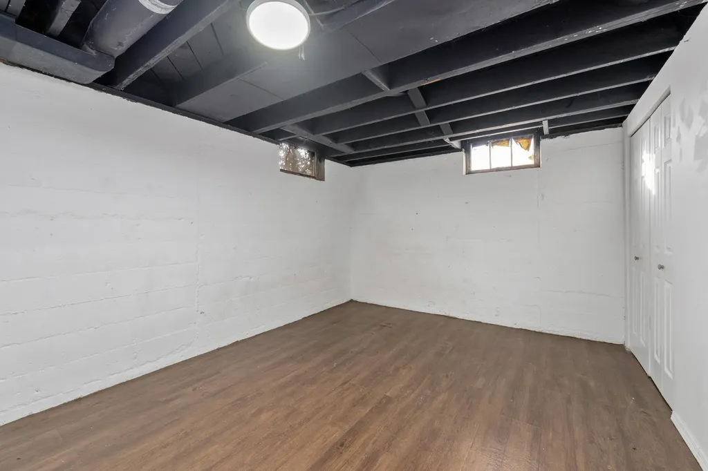 6124 E Harry Street Wichita KS 67218