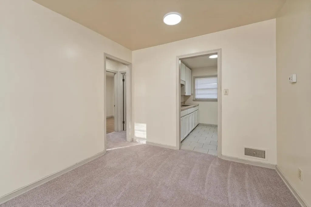 6124 E Harry Street Wichita KS 67218