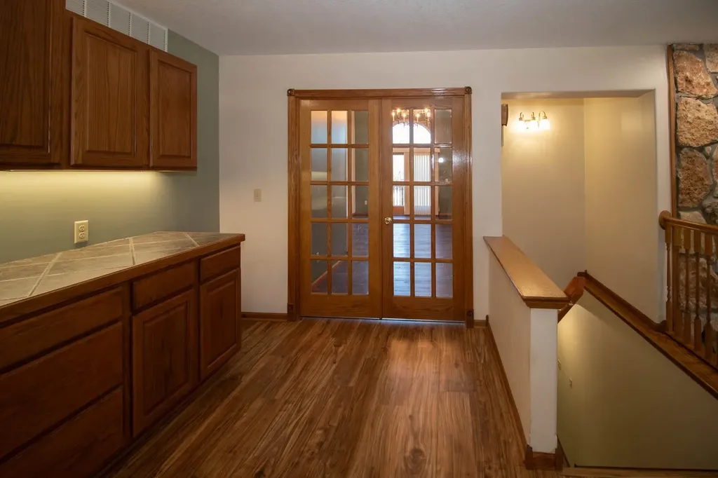1677 E 120th Avenue North Mulvane KS 67110