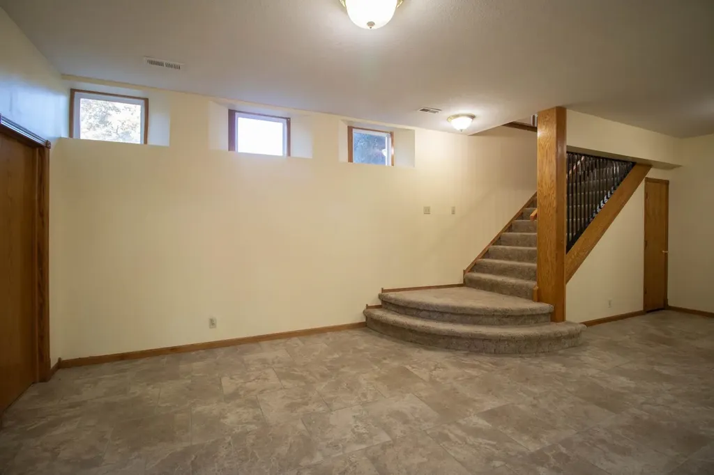 1677 E 120th Avenue North Mulvane KS 67110