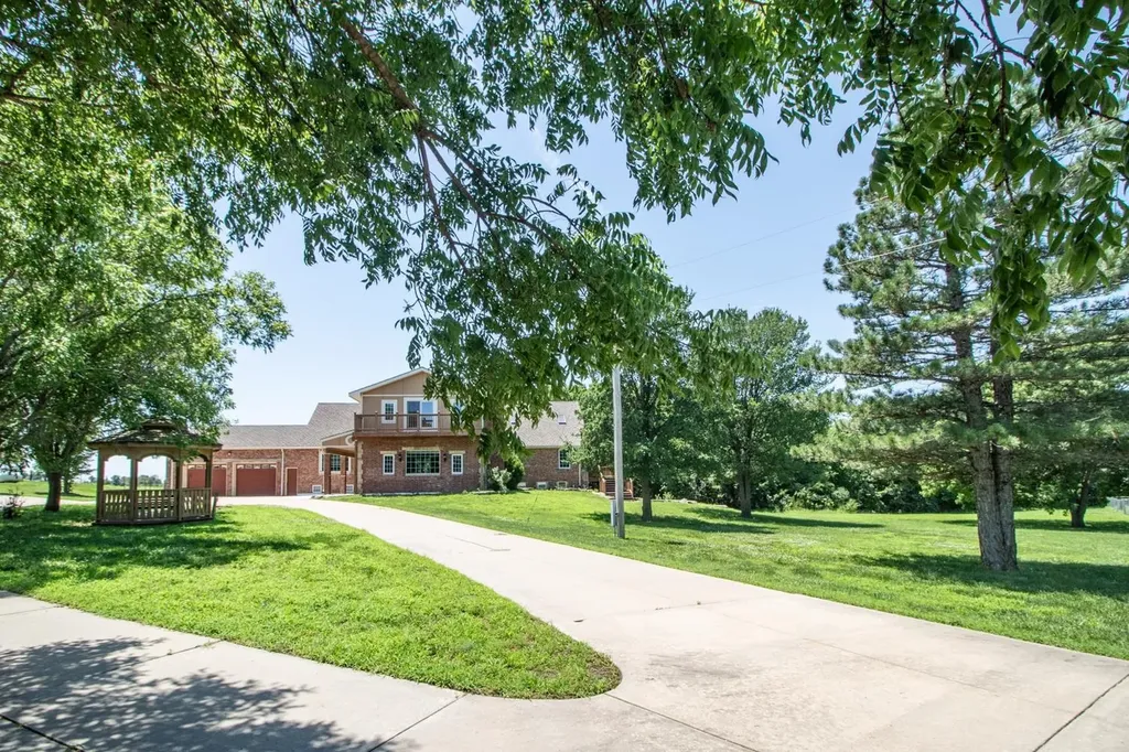 1677 E 120th Avenue North Mulvane KS 67110