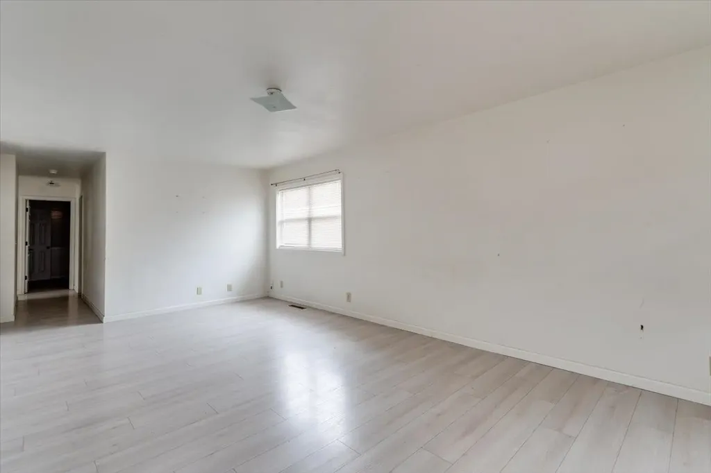 1608 E Catalina Street Wichita KS 67216
