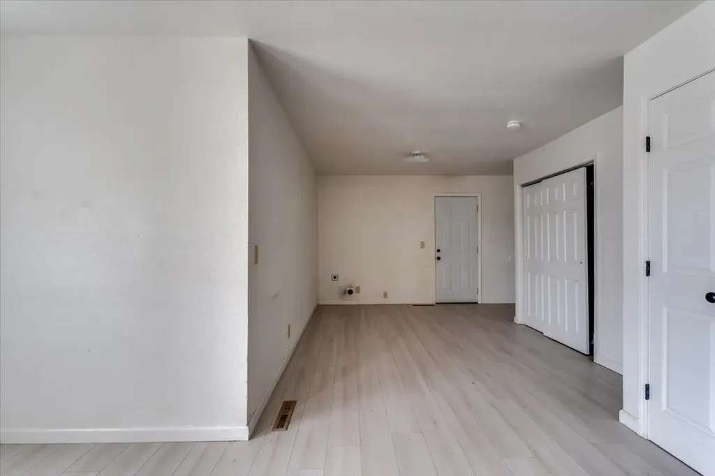 1608 E Catalina Street Wichita KS 67216