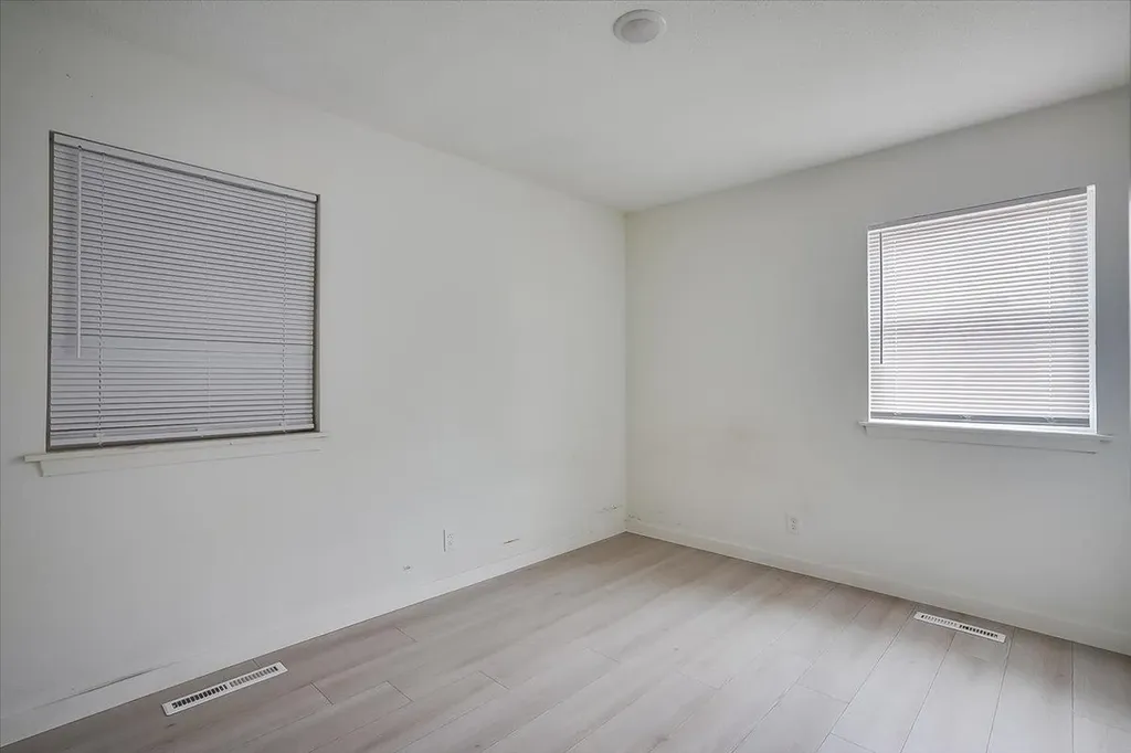 1507 E Berkeley Wichita KS 67216