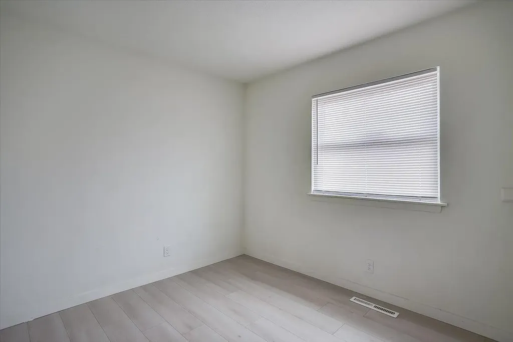 1507 E Berkeley Wichita KS 67216