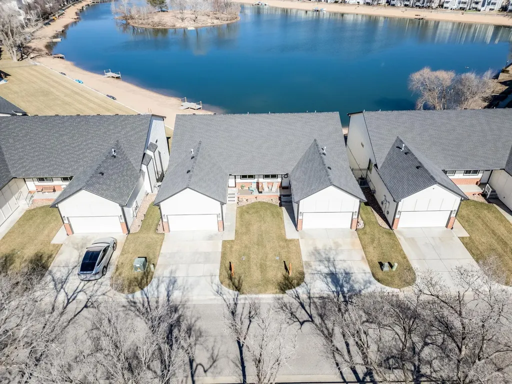 918 N Bayshore Street Wichita KS 67212