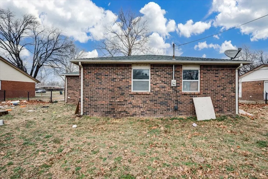 1507 E Del Mar Street Wichita KS 67216