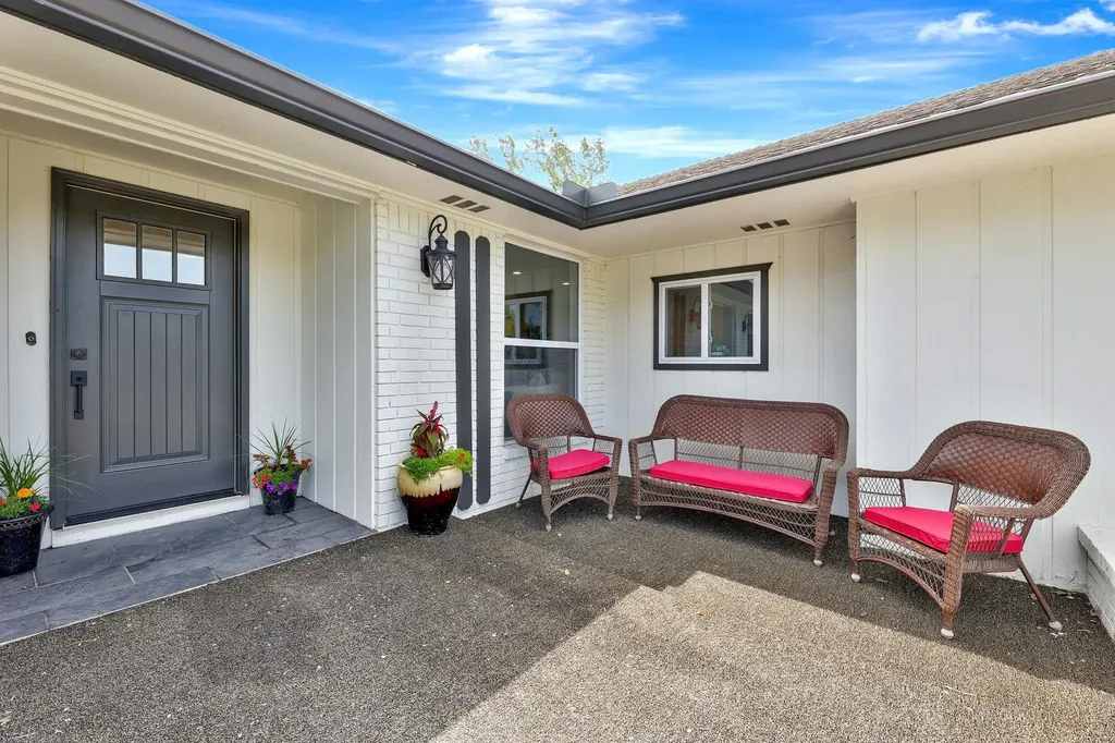 104 N Burr Oak Road Wichita KS 67206