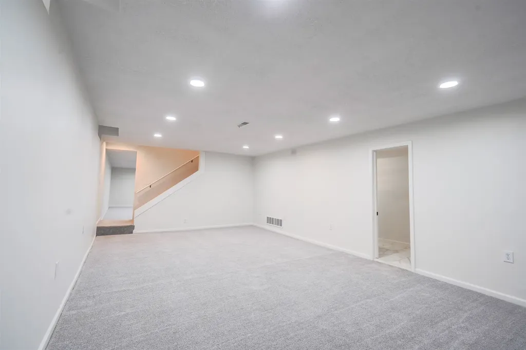 104 N Burr Oak Road Wichita KS 67206