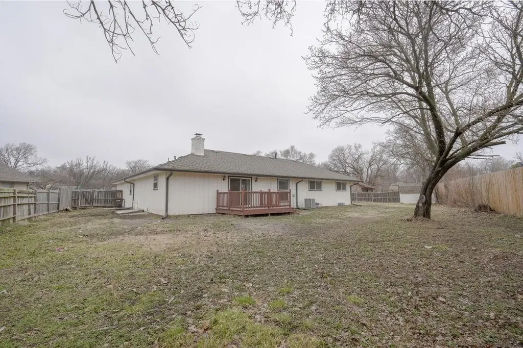 104 N Burr Oak Road Wichita KS 67206