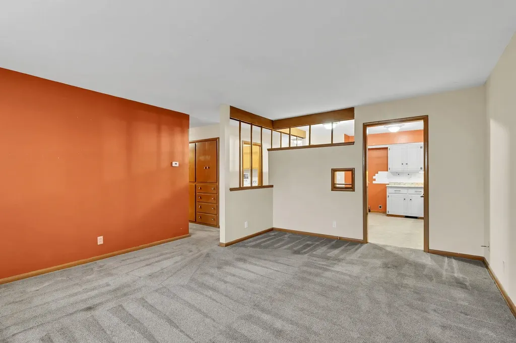 2904 S Bennett Avenue Wichita KS 67217