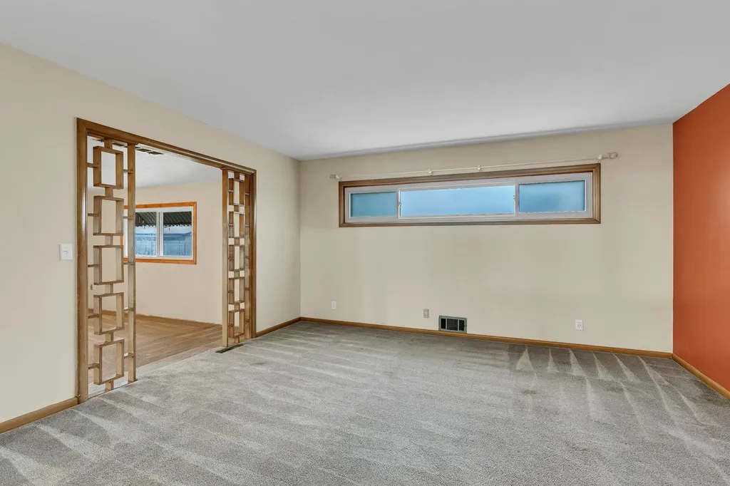 2904 S Bennett Avenue Wichita KS 67217