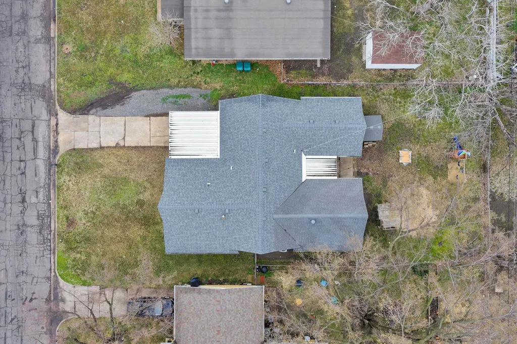 2904 S Bennett Avenue Wichita KS 67217