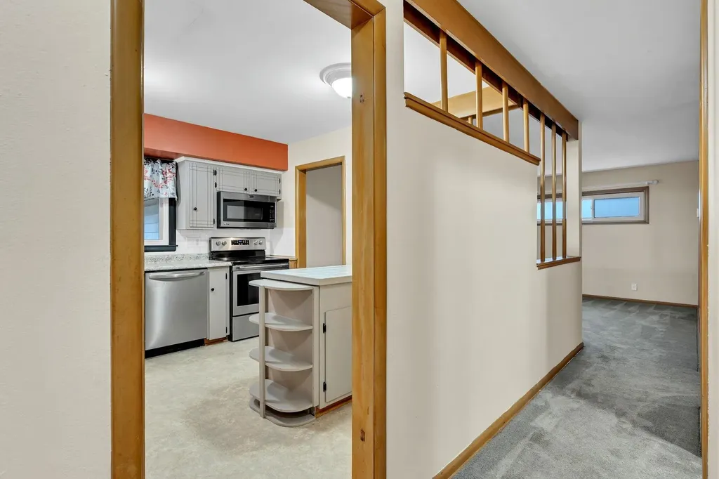 2904 S Bennett Avenue Wichita KS 67217