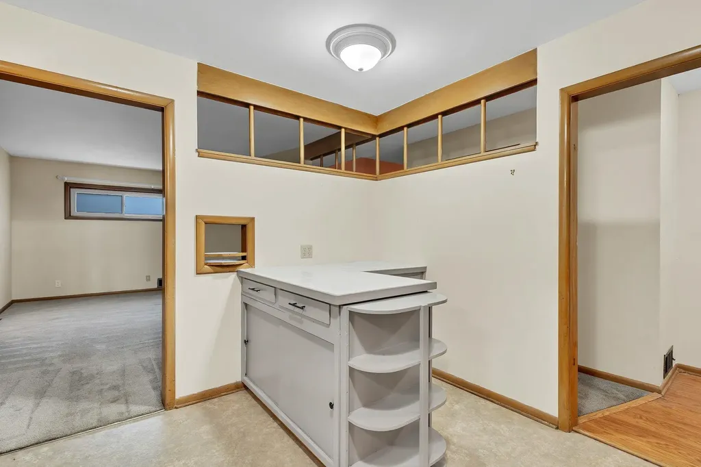 2904 S Bennett Avenue Wichita KS 67217