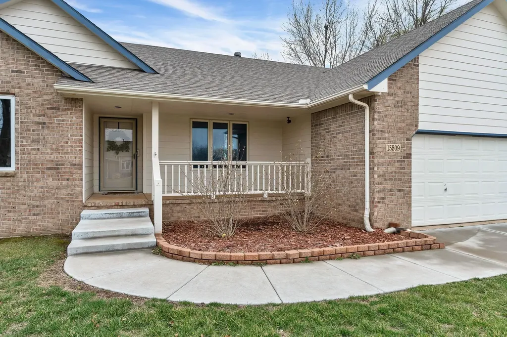 15509 W Mccormick Goddard KS 67052